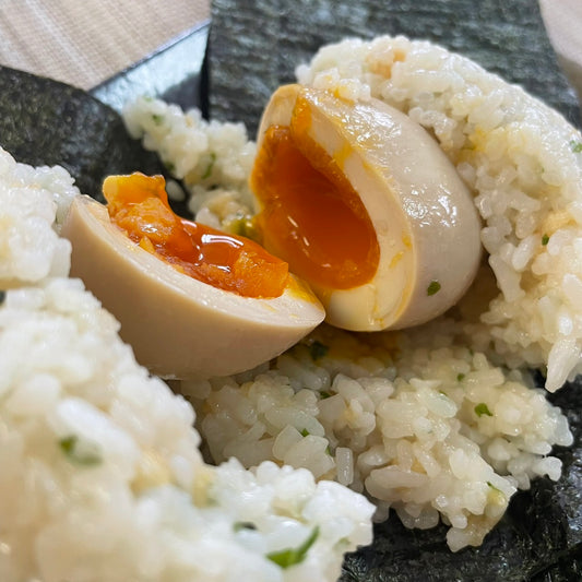 煮たまごおにぎり
